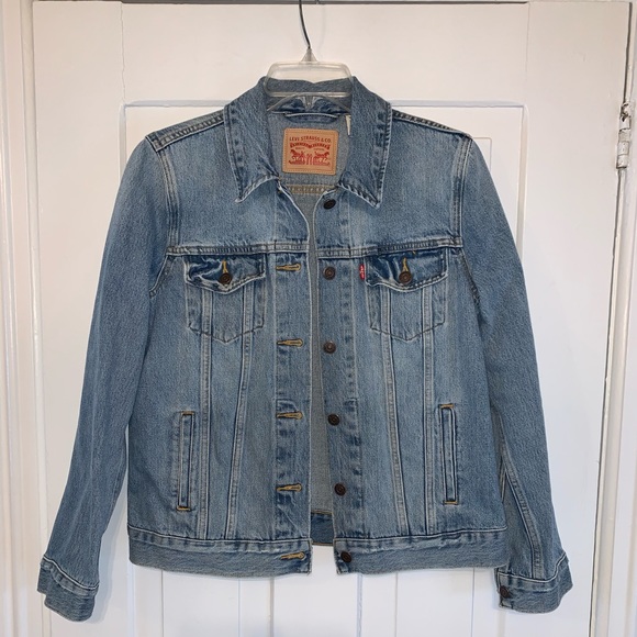 Levi’s Original Women’s Trucker Denim Jean Jacket